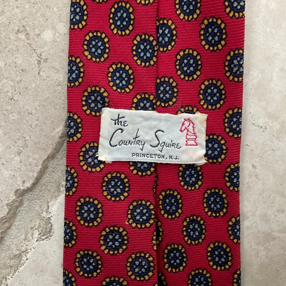 Vtg The Country‎ Squire Princeton NJ Red Geometric Silk Necktie Mens - Picture 2 of 6